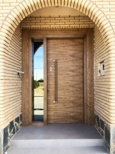 Puerta. Trabajo de Vencomad.