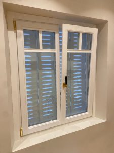 Ventana_oscilobatiente_blanca_Vencomad